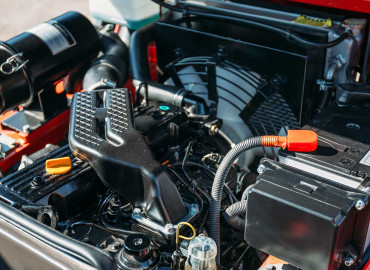 What are the Replaceable Basic Tractor Components?