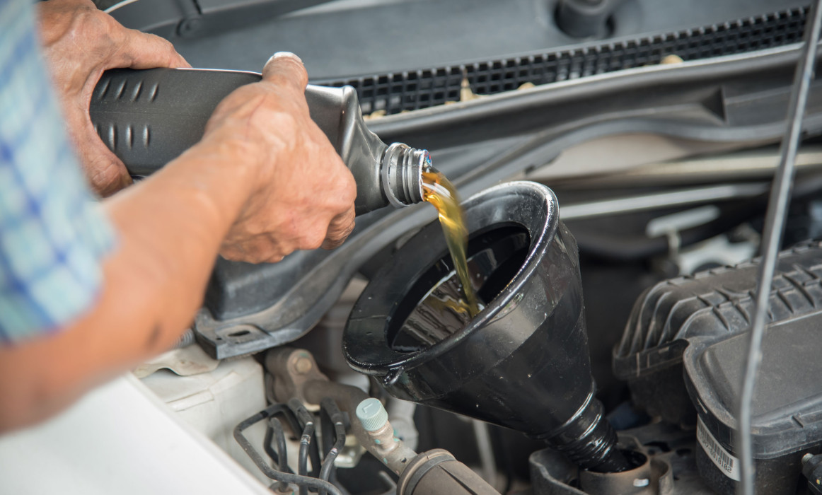 How to Choose the Best Hydraulic Oil?