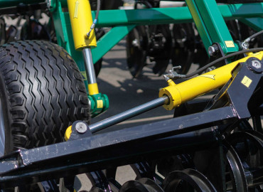 The Heart of Tractors: Understanding Hydraulic Systems