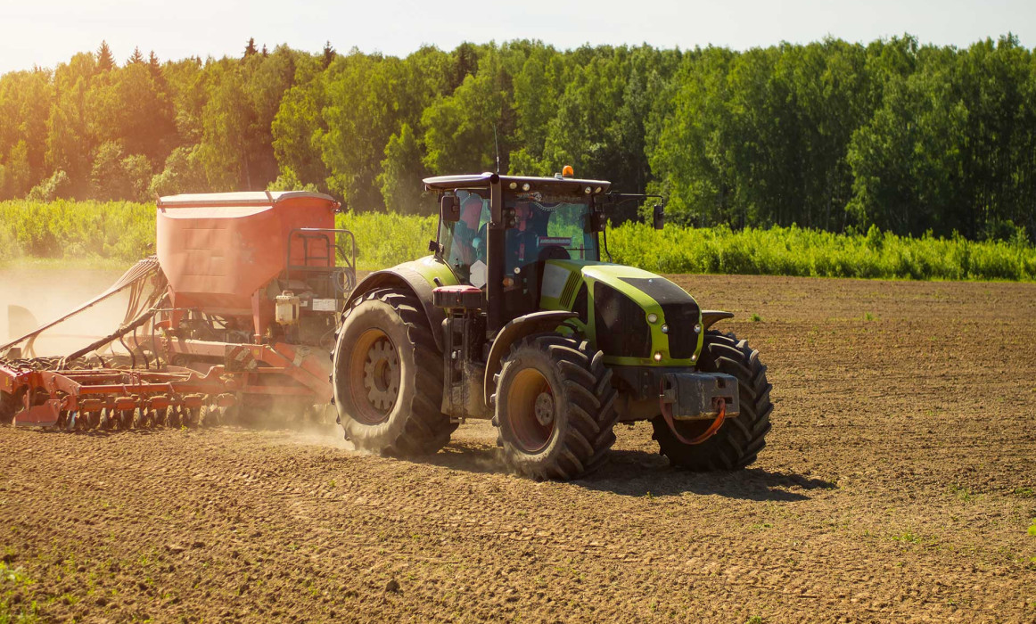 How to Prepare Your Tractor for the Summer Season?
