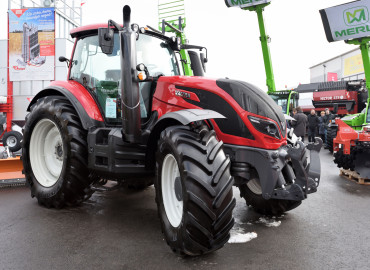 Valtra Tractor Models