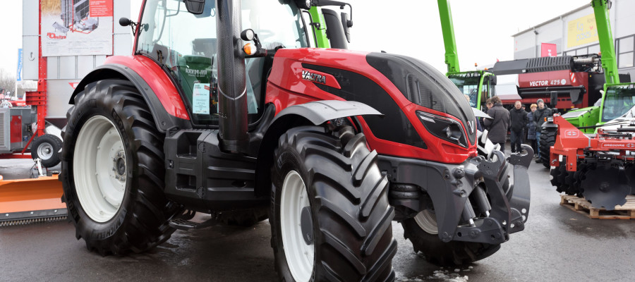 Valtra Tractor Models